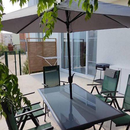 Las Brisas Garden Apartment Burgas Stad Buitenkant foto
