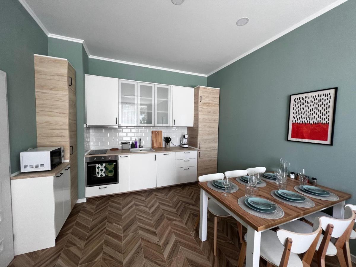 Las Brisas Garden Apartment Burgas Stad Buitenkant foto