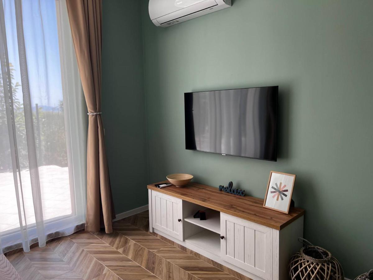 Las Brisas Garden Apartment Burgas Stad Buitenkant foto