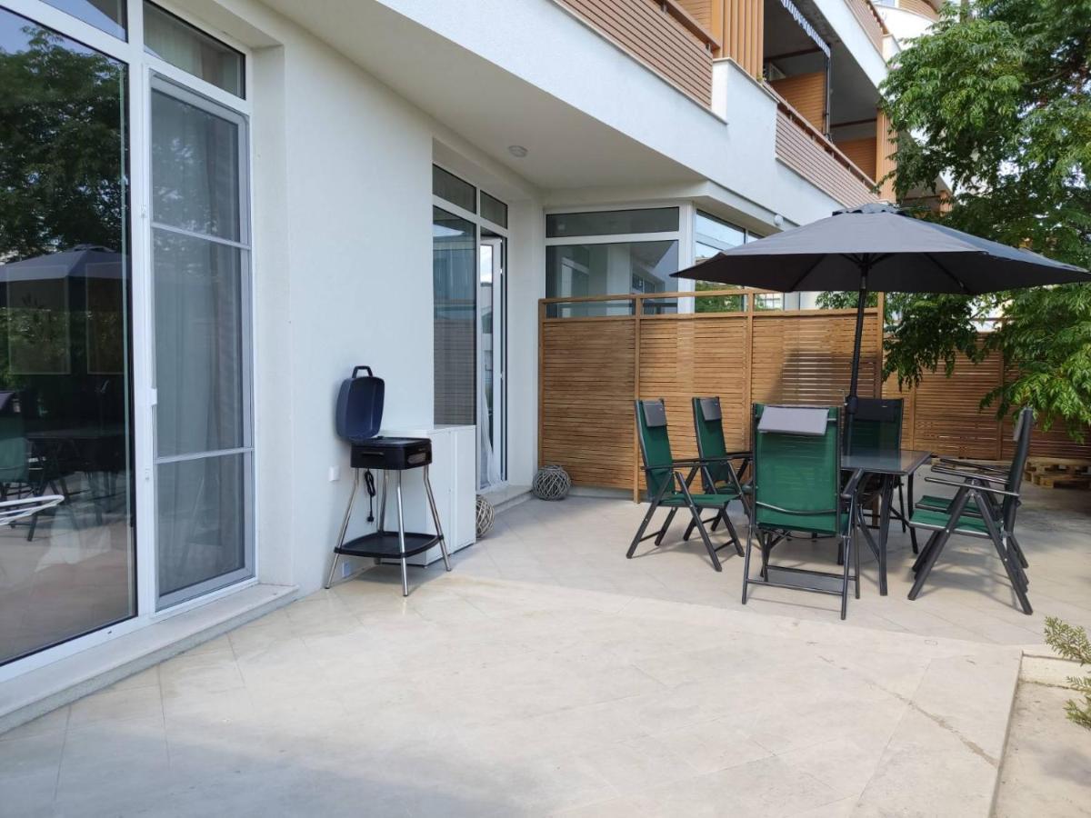 Las Brisas Garden Apartment Burgas Stad Buitenkant foto