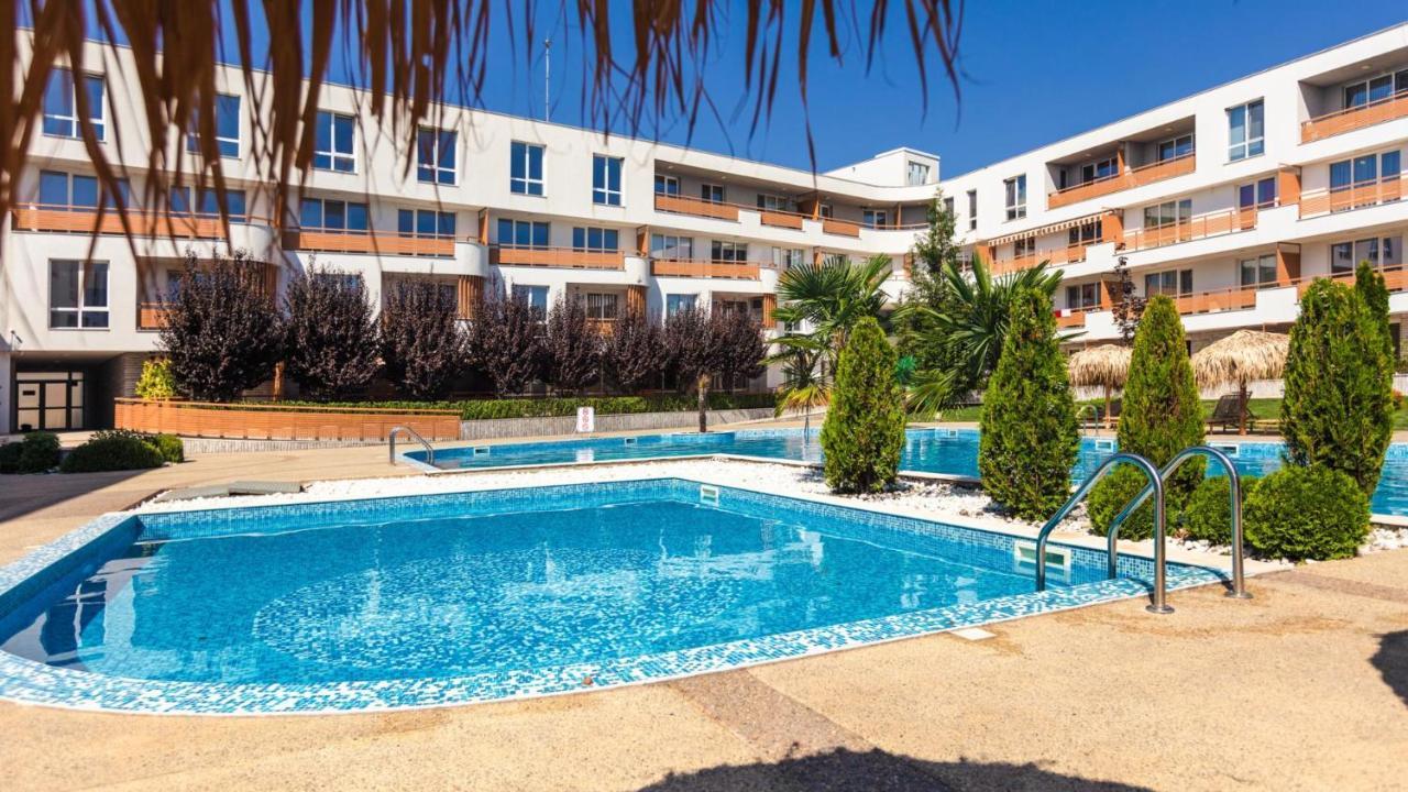 Las Brisas Garden Apartment Burgas Stad Buitenkant foto